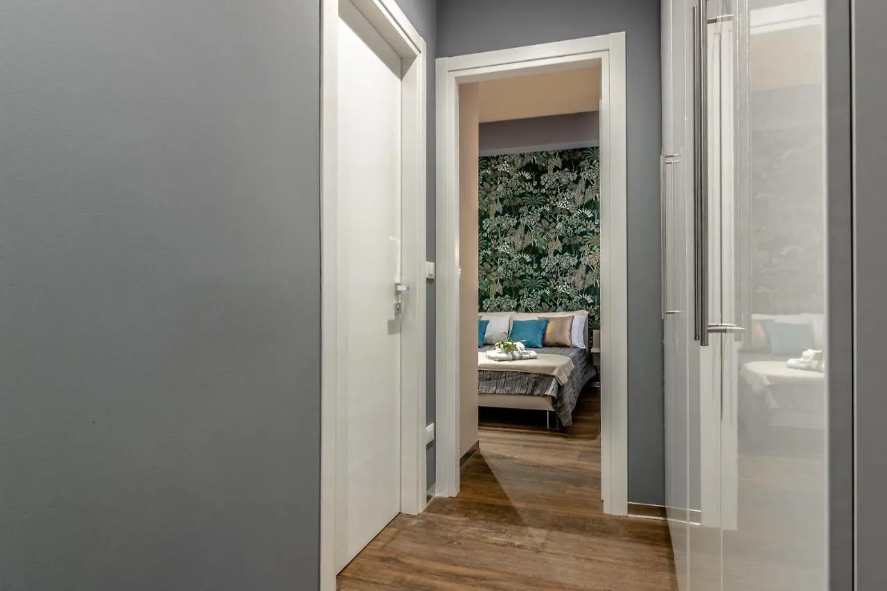 Ugo Bassi Apartments Μπολόνια 0*,