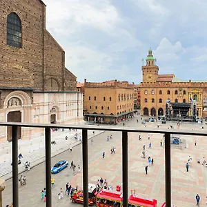Immobo Domus - Piazza Maggiore View Apartment
