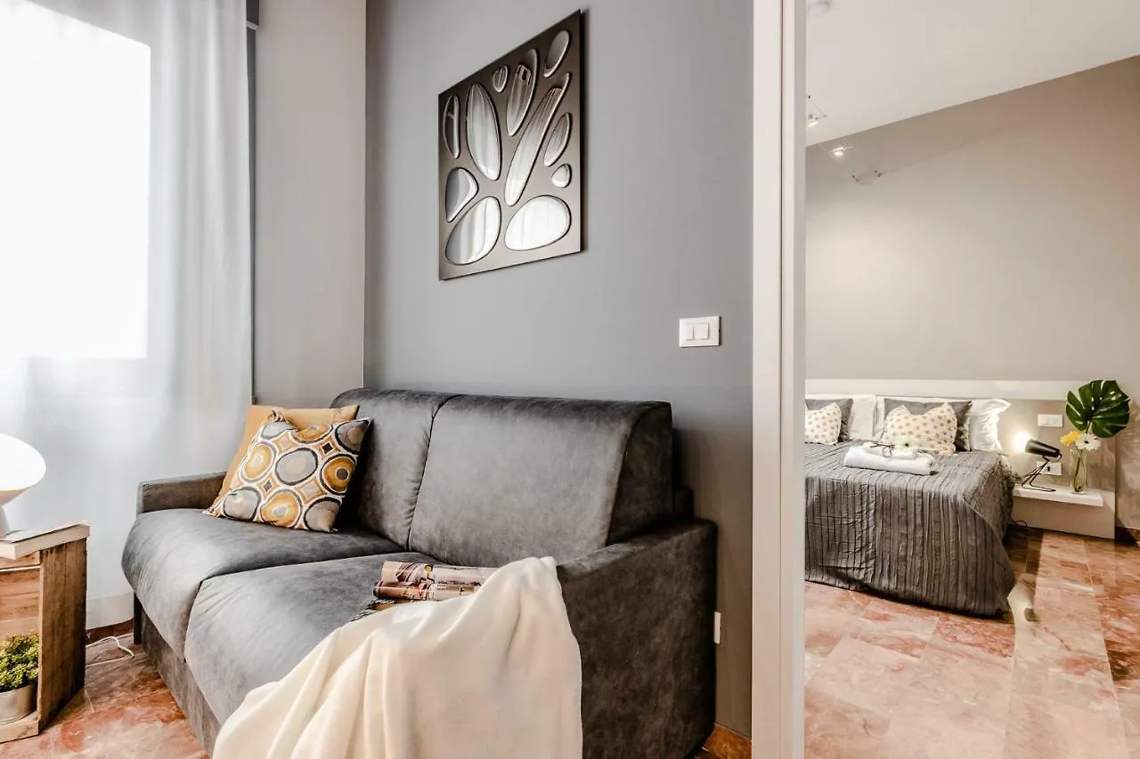 Ugo Bassi Apartments Bolonya